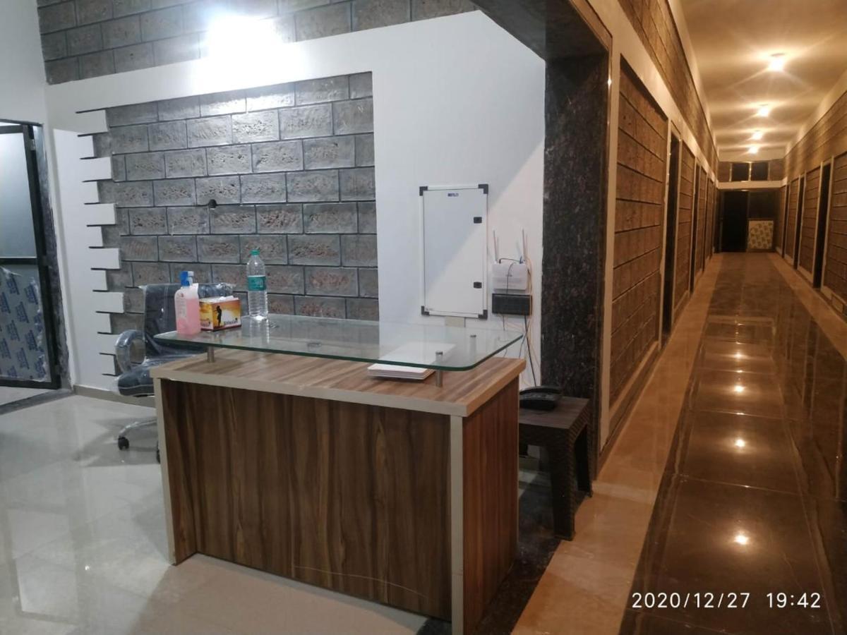 White Seasons Resort And Spa Devbag Chaoka Esterno foto